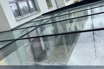 ZADASZENIE TARASÓW_2