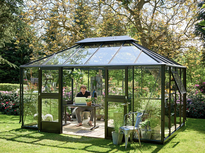 Model ALTANY I SZKLARNIE